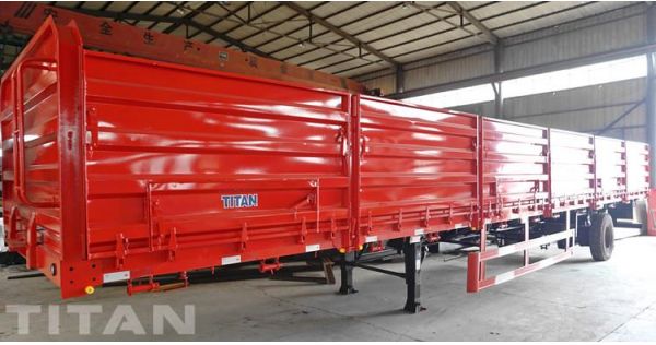 La remorque à ridelles pour le transport du grain sera terminée et expédiée en Tanzanie