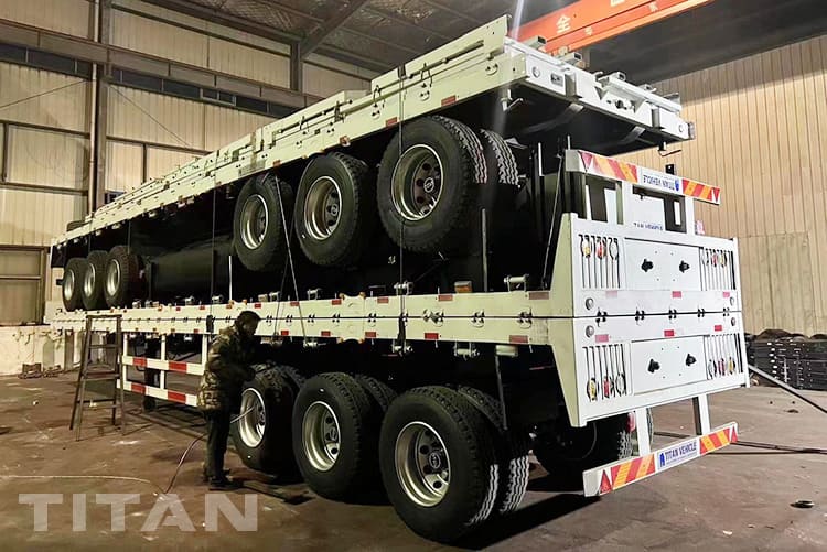 Remorque latérale à trois essieux de 50 tonnes à vendre aux Philippines