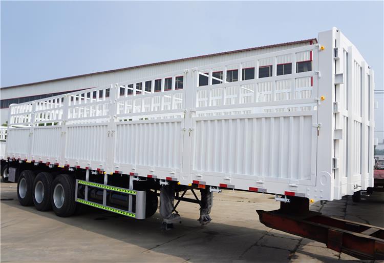 Tri Axle Fence Semi Trailer for Sudan
