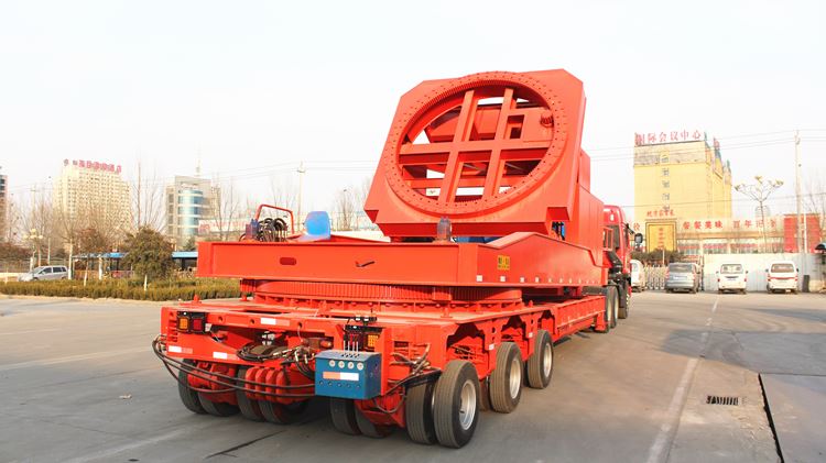 Wind Turbine Blade Transport - Modular Trailer with Rotor Blade Adapter