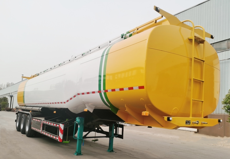 Remorque citerne semi-carburant à trois essieux de 40 000 litres à vendre