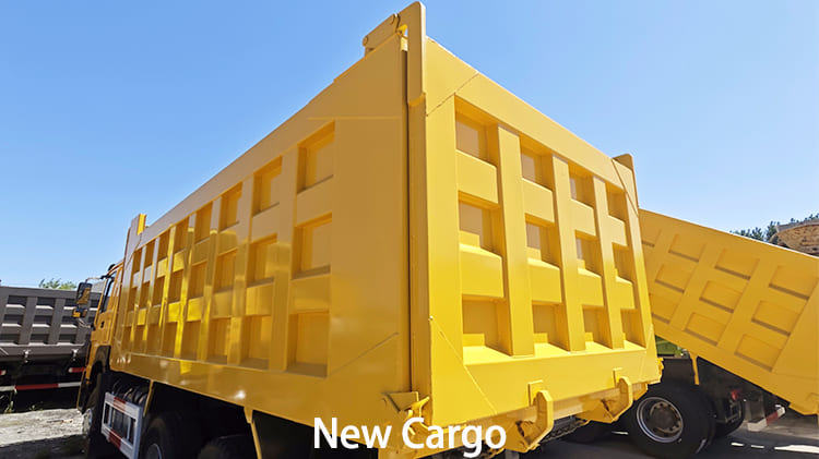 Camions bennes Howo 6x4 d'occasion à vendre au Cameroun