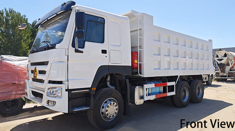 Camion benne Howo 371HP d'occasion à vendre en Guyane