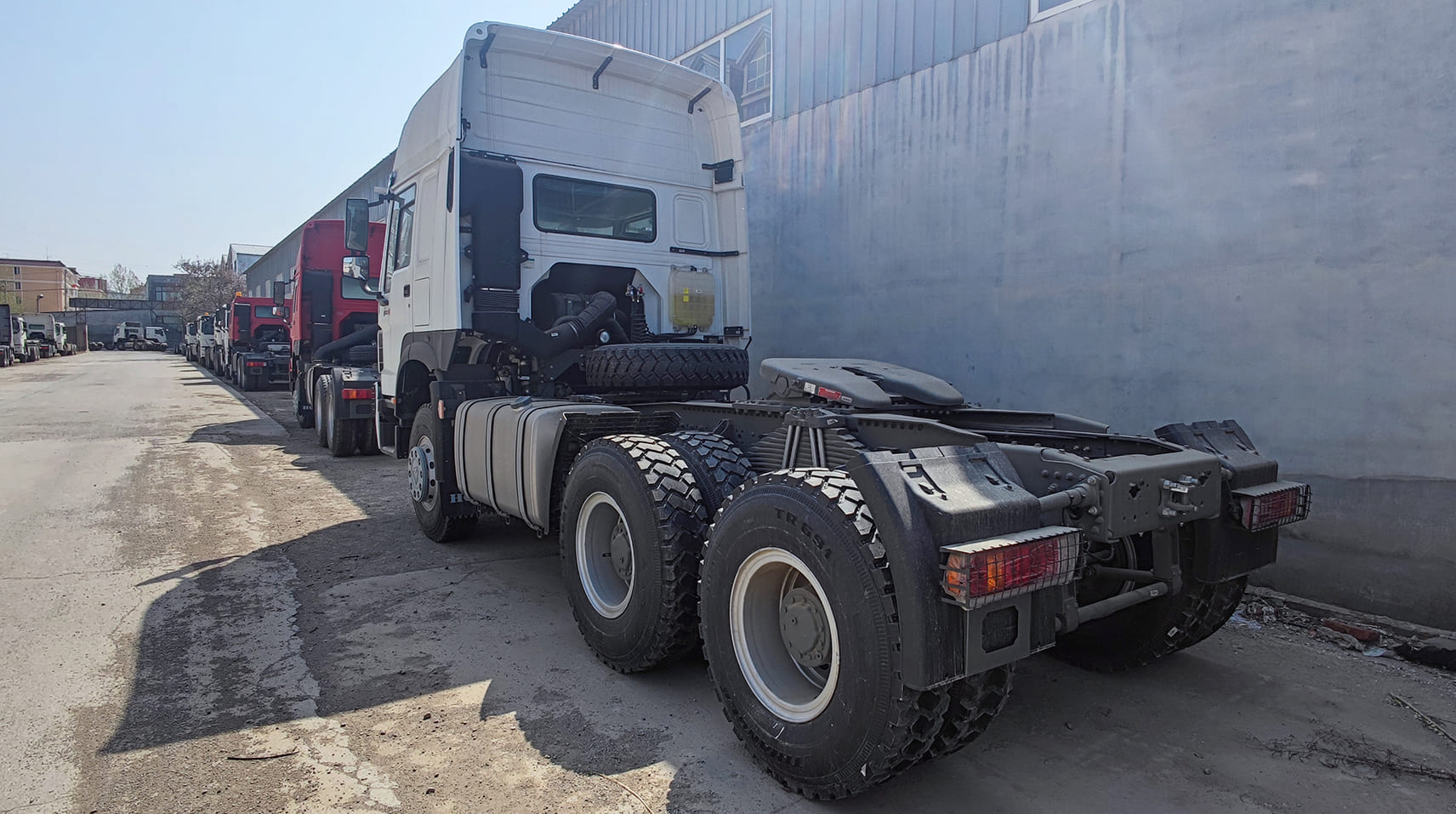 Tête de camion à vendre | Sino Trucks Howo 430 près de chez moi au Rwanda