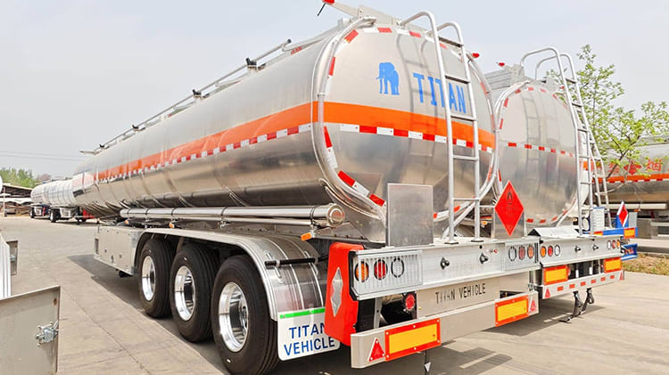Remorque-citerne à carburant en aluminium de 45 000 litres à vendre au Mali